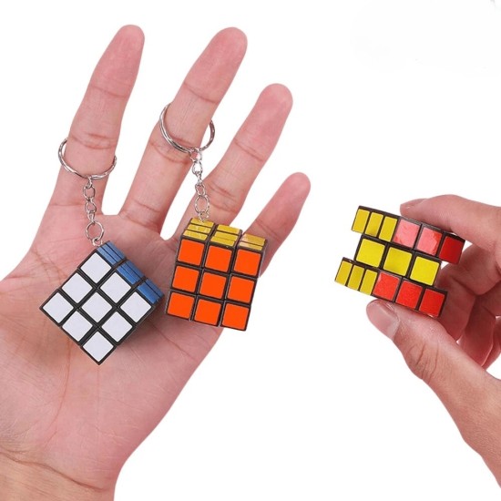 Toptan Mini Zeka Küpü Anahtarlık 12 Adet Toptan Mini Zeka Küpü Anahtarlık 12 Adet